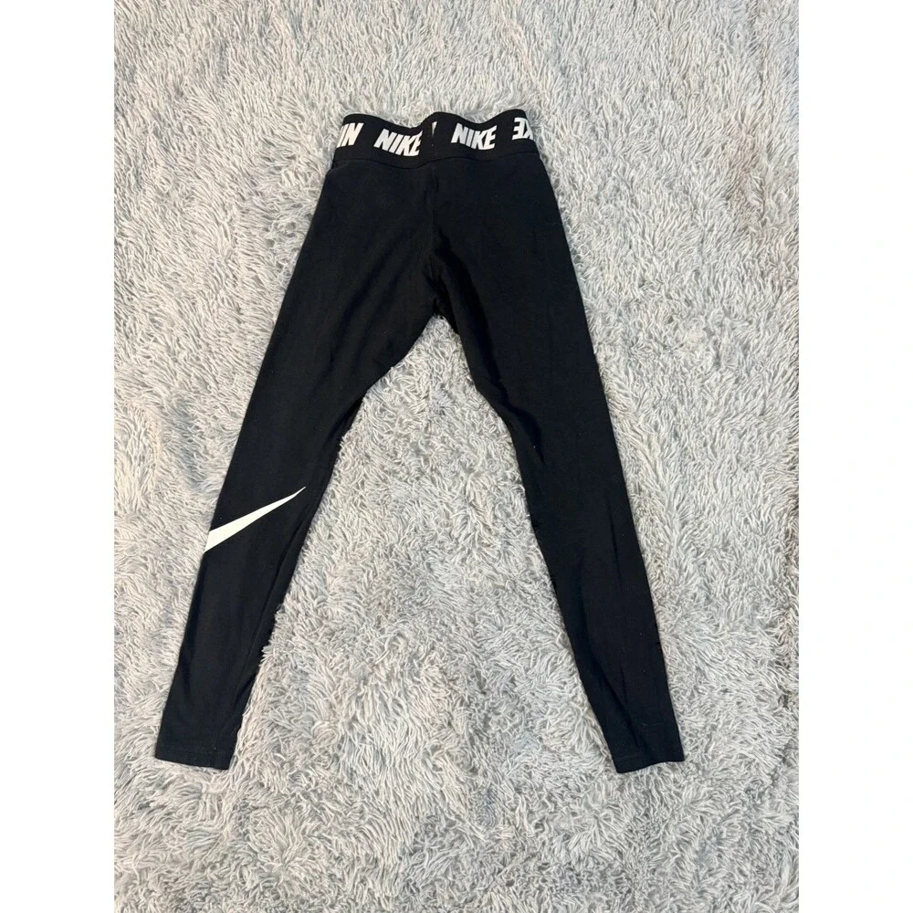 Women's Nike Sportswear Essential Swoosh Midrise Leggings - Black - Small S